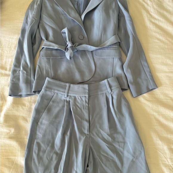 & other stories baby blue suit - Picture 4 of 5